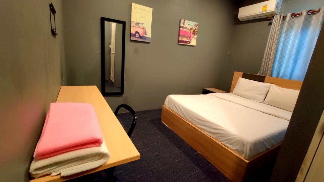 Jurockotel Hostel